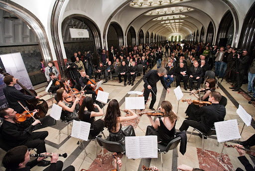 Concert in metro